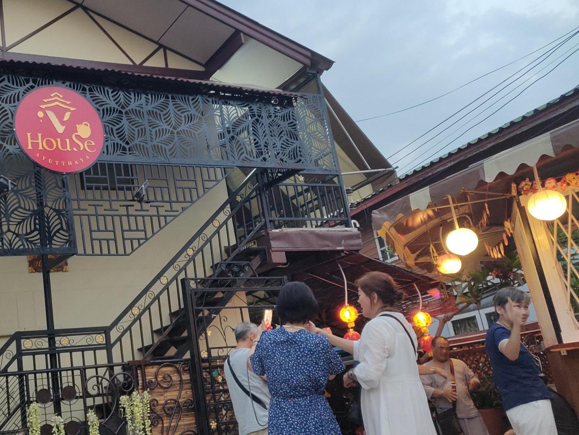 V House Phra Nakhon Si Ayutthaya Exterior foto