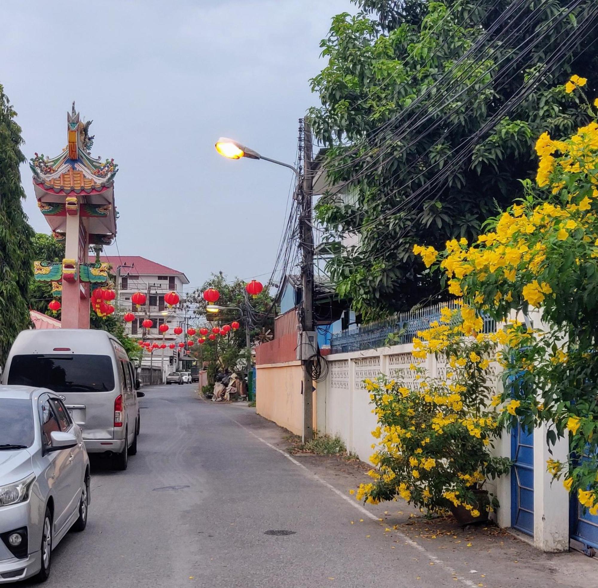 V House Phra Nakhon Si Ayutthaya Exterior foto