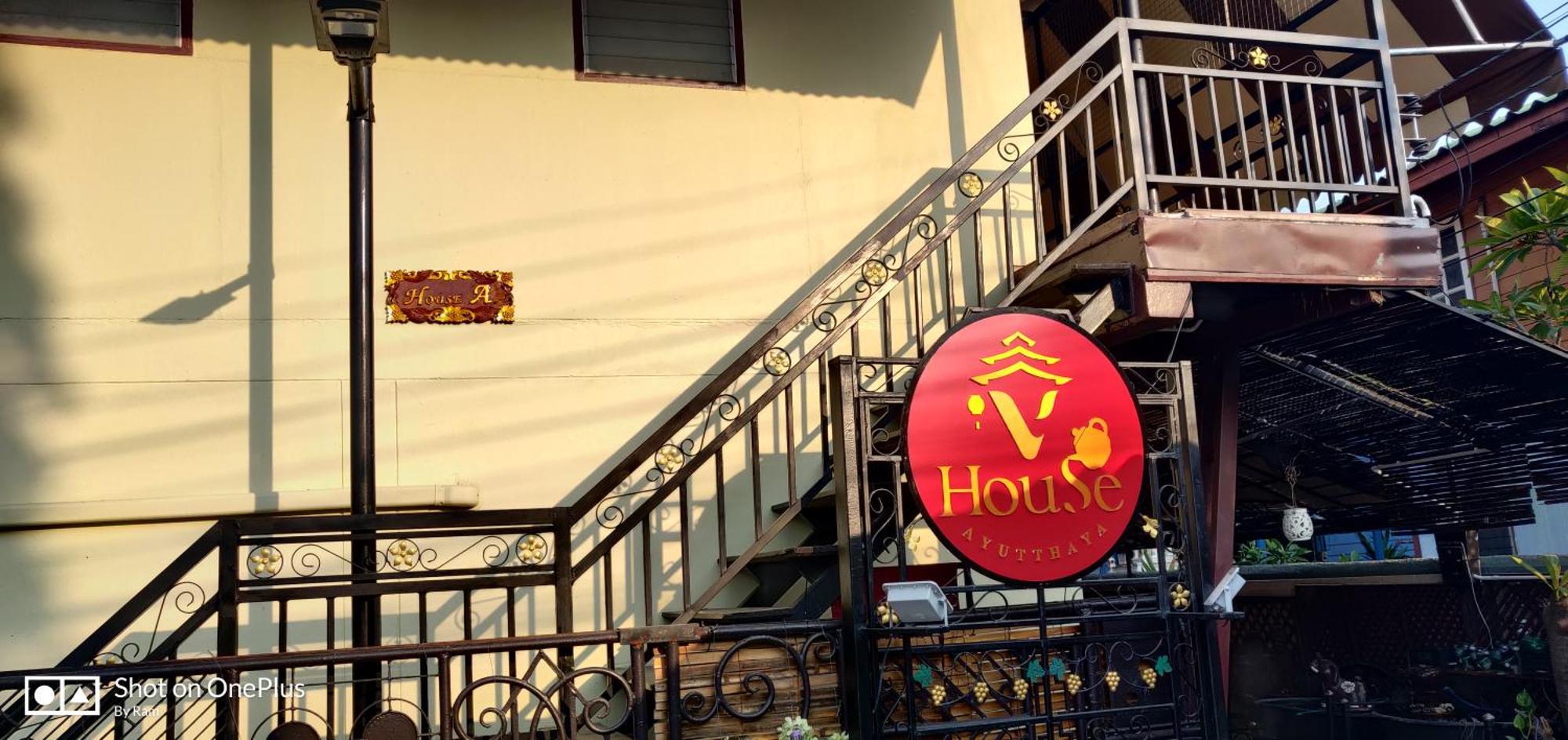 V House Phra Nakhon Si Ayutthaya Exterior foto